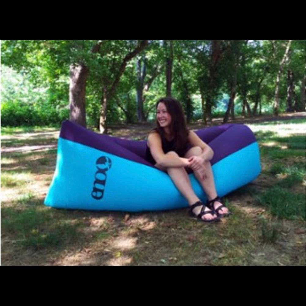 Eno Billow Air Lounger